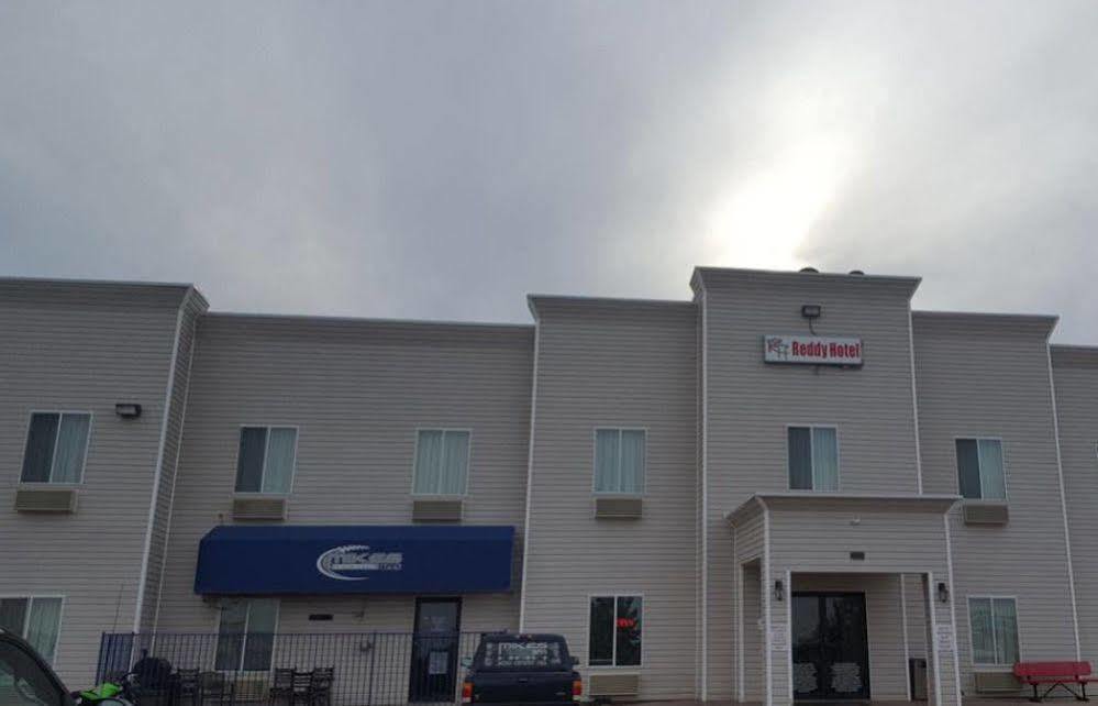 Reddy Hotel Plainview Esterno foto