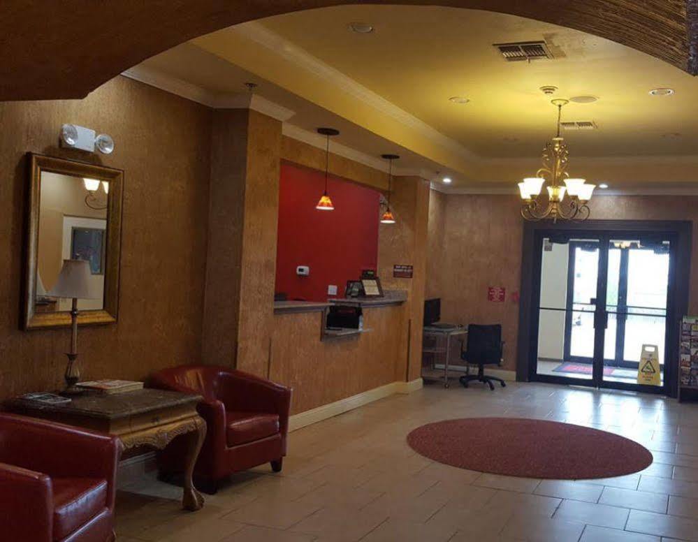 Reddy Hotel Plainview Esterno foto